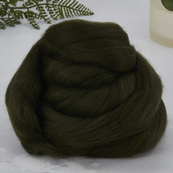 Dark Olive Dyed Merino 4.101