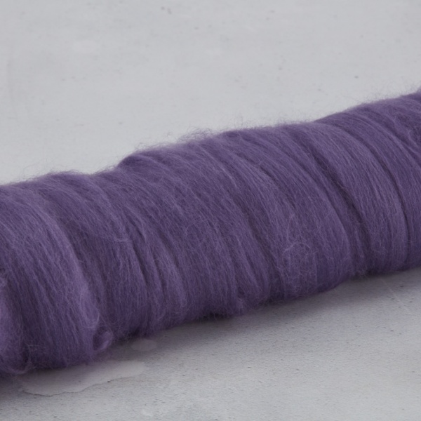 Deep Mauve Dyed Merino 3.76