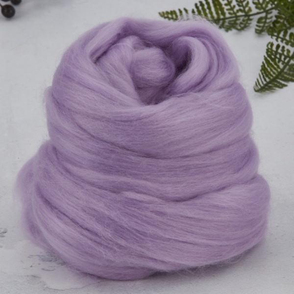 Pale Lilac Dyed Merino 7.19