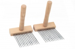 Wingham Hand Combs