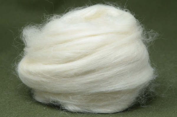 White Yak and Silk Blend YKS